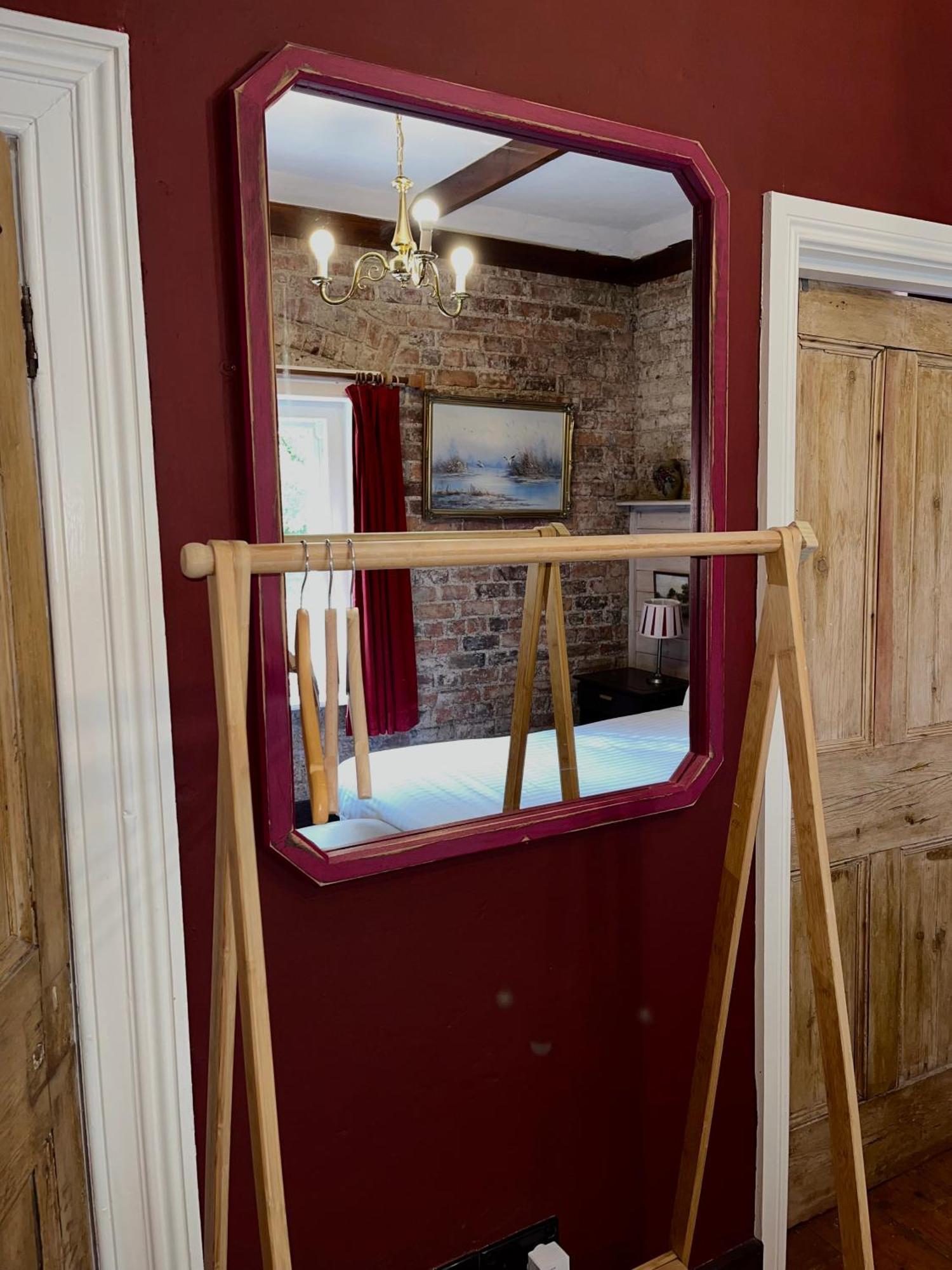 Clone Country House Aughrim Exterior foto A mirror on a stand
